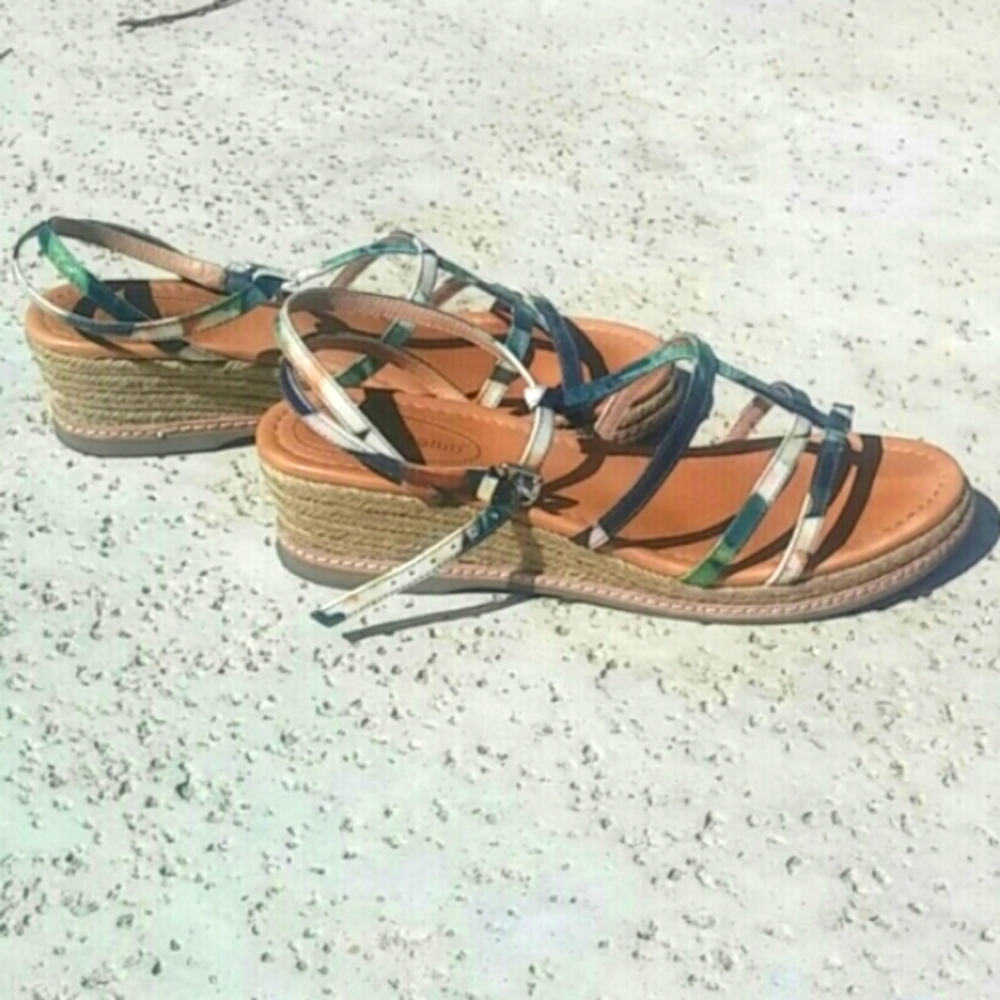 Espadrille Wedge  7.5  Floral